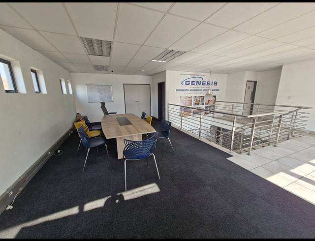 939M² WAREHOUSE TO LET IN JET PARK